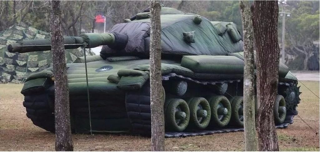 武进军用充气坦克